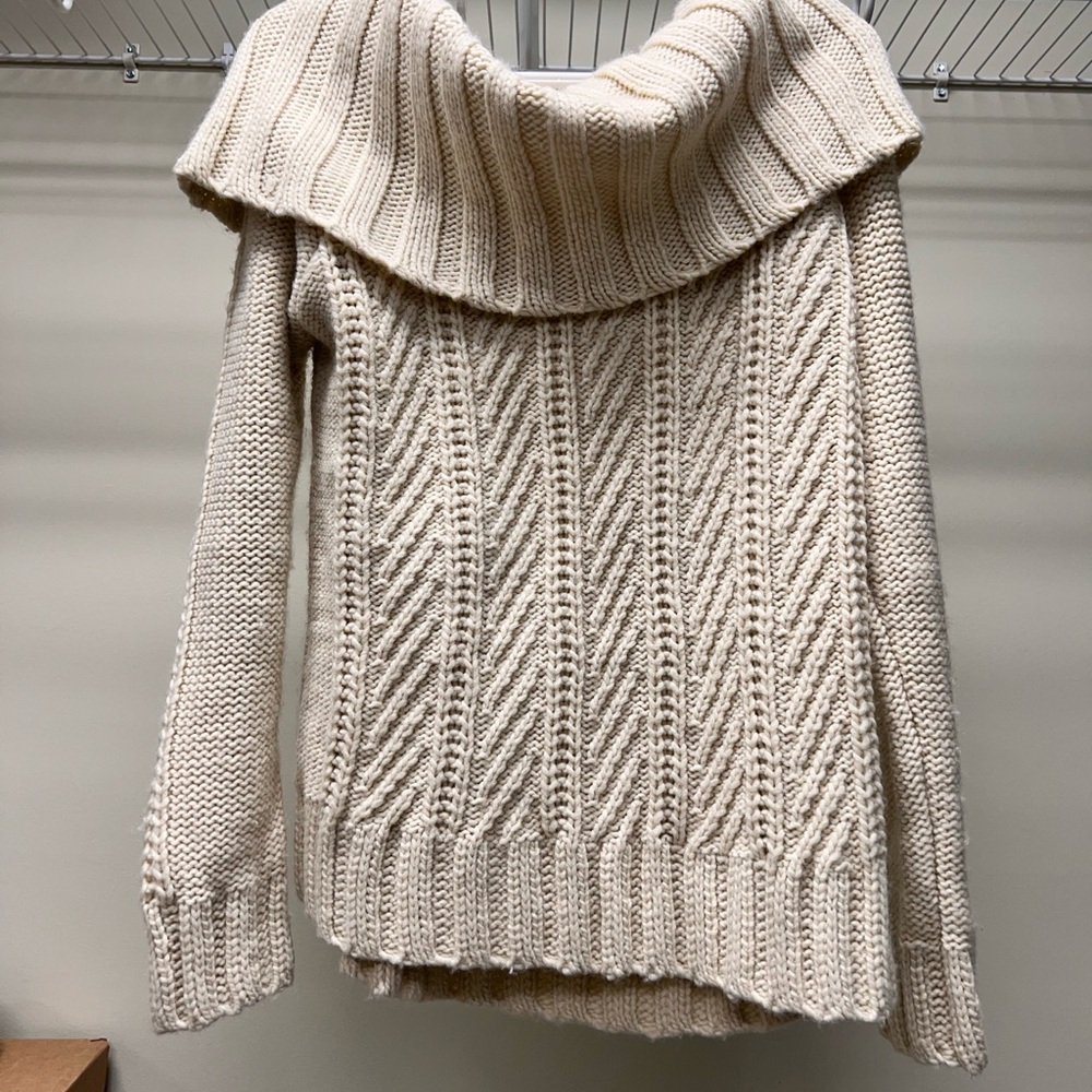 The Limited Scandal Series Sweater size L